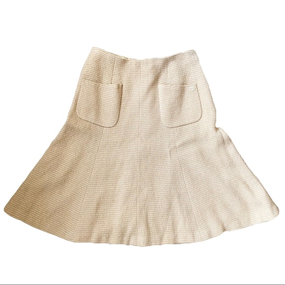 CHANEL VINTAGE wool skirt suit - Picture 7 of 16